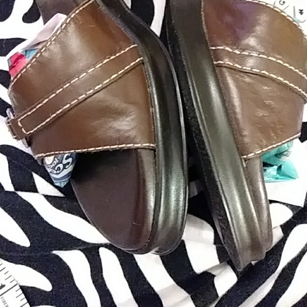 Michelle D Sandals - Picture 8 of 8
